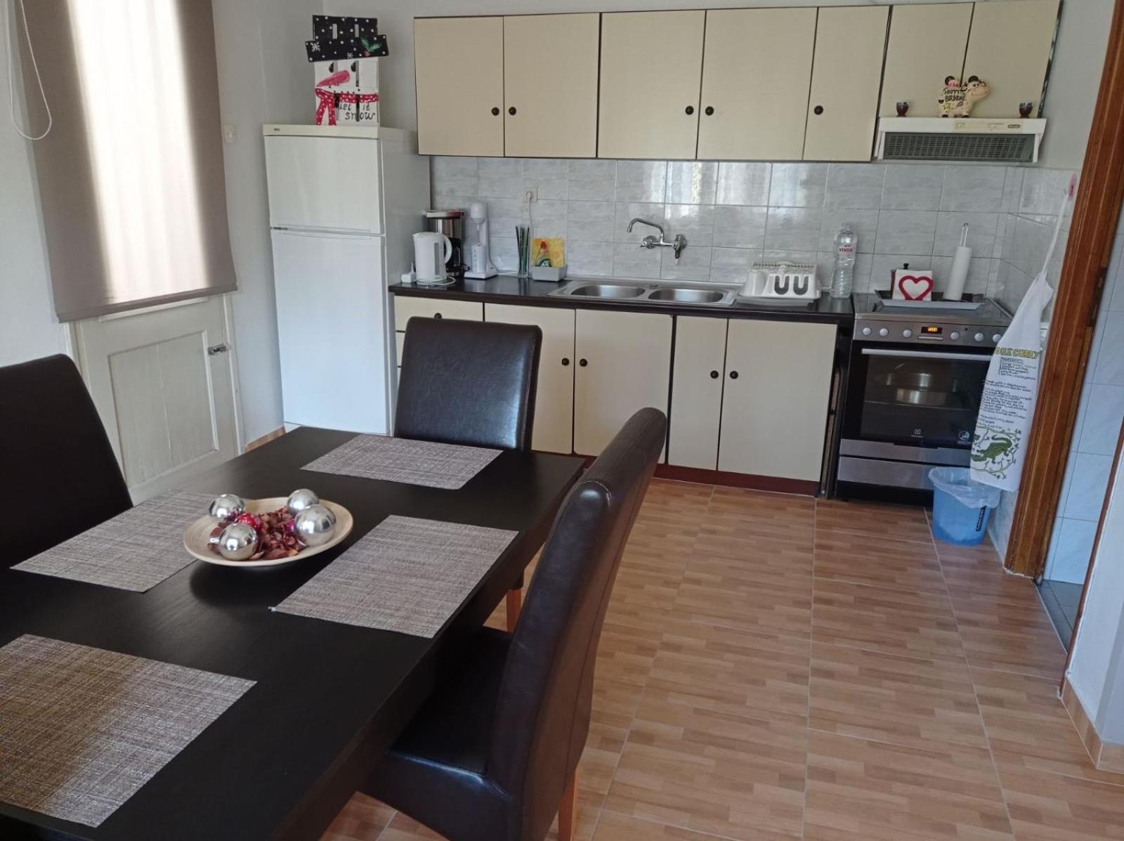 Appartamento Comfortable & Cozy House Volos Esterno foto